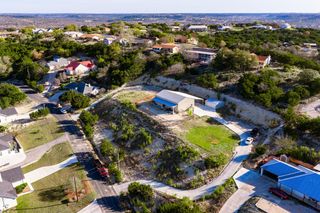 413 Alvin Dr, Kerrville, TX 78028