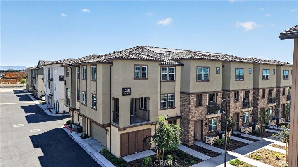 12951 Paradiso Drive 101, Eastvale, CA 92880 — photo 2