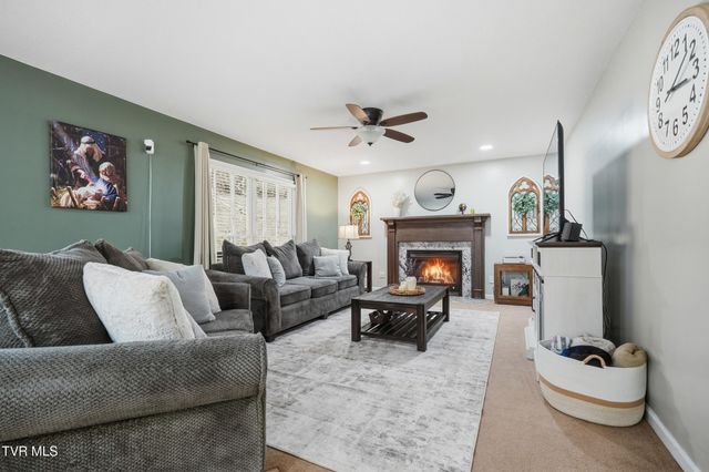 1617 Valley View Drive, Big Stone Gap, VA 24219