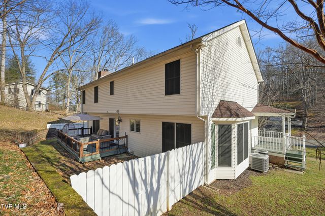 1617 Valley View Drive, Big Stone Gap, VA 24219