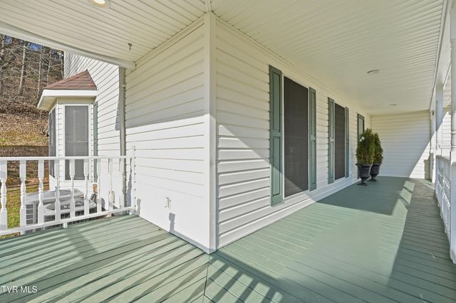 1617 Valley View Drive, Big Stone Gap, VA 24219