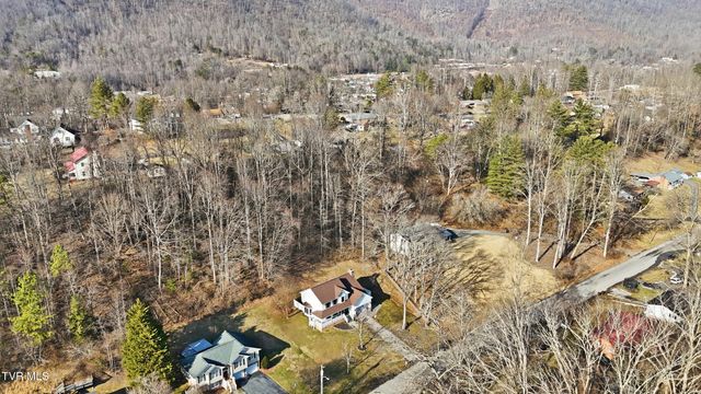 1617 Valley View Drive, Big Stone Gap, VA 24219