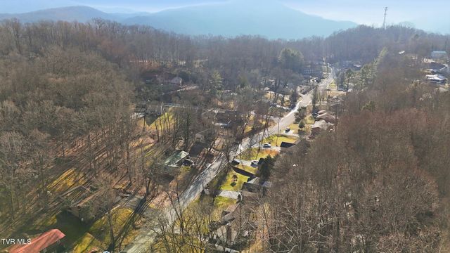 1617 Valley View Drive, Big Stone Gap, VA 24219