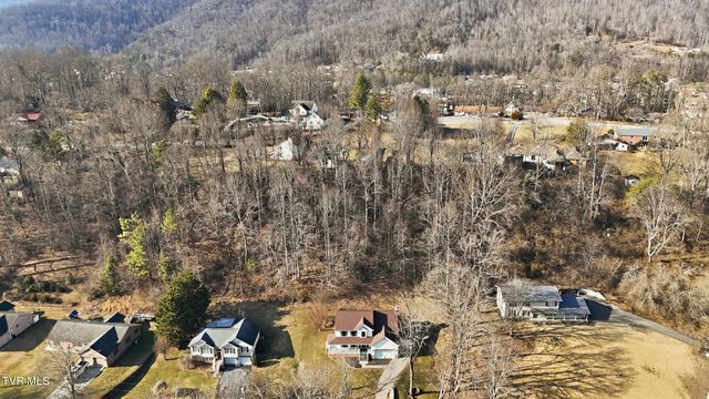 1617 Valley View Drive, Big Stone Gap, VA 24219