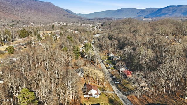 1617 Valley View Drive, Big Stone Gap, VA 24219