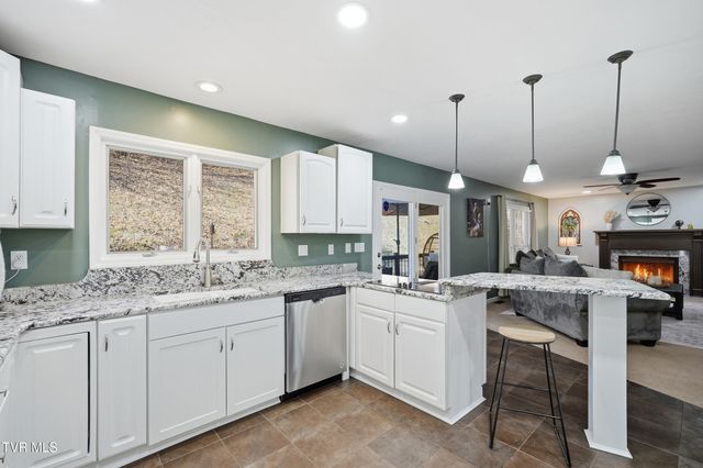 1617 Valley View Drive, Big Stone Gap, VA 24219