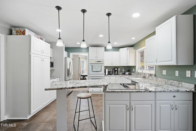 1617 Valley View Drive, Big Stone Gap, VA 24219