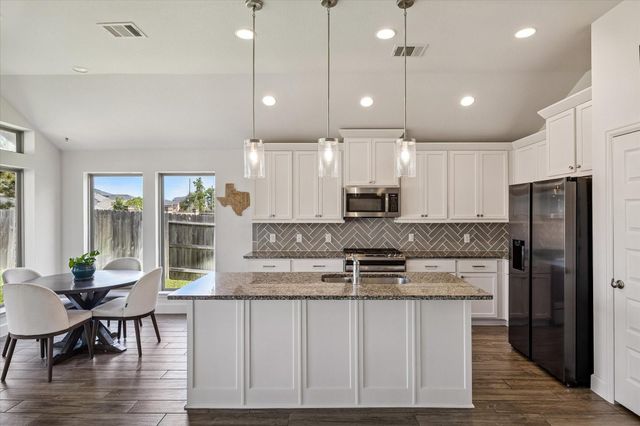 15843 Mckinley Green Drive, Humble, TX 77346