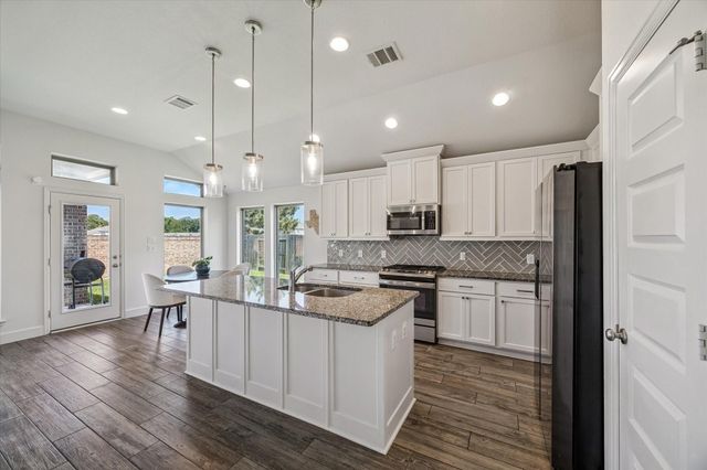 15843 Mckinley Green Drive, Humble, TX 77346