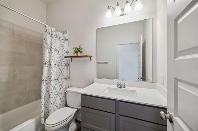 15843 Mckinley Green Drive, Humble, TX 77346