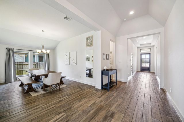 15843 Mckinley Green Drive, Humble, TX 77346
