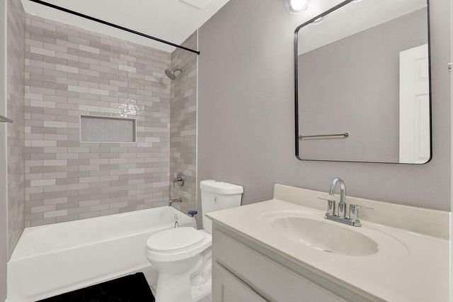 1435 Great Oaks Drive, Lawrenceville, GA 30045