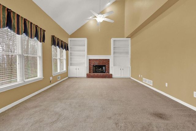 1435 Great Oaks Drive, Lawrenceville, GA 30045