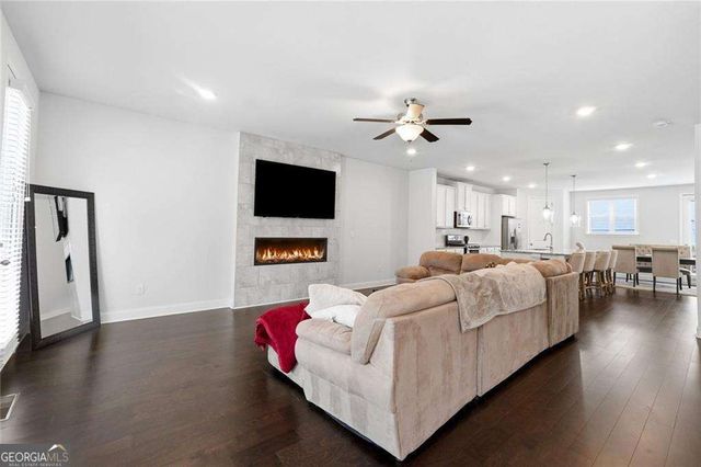 2375 Tarben Drive, Snellville, GA 30078