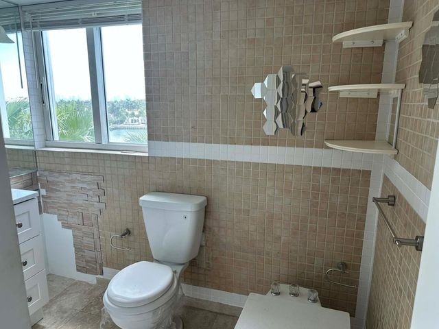 5900 Collins Avenue 601, Miami Beach, FL 33140