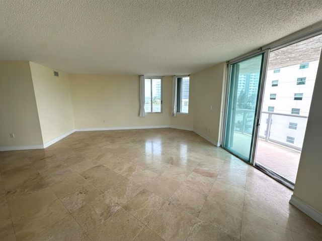 5900 Collins Avenue 601, Miami Beach, FL 33140