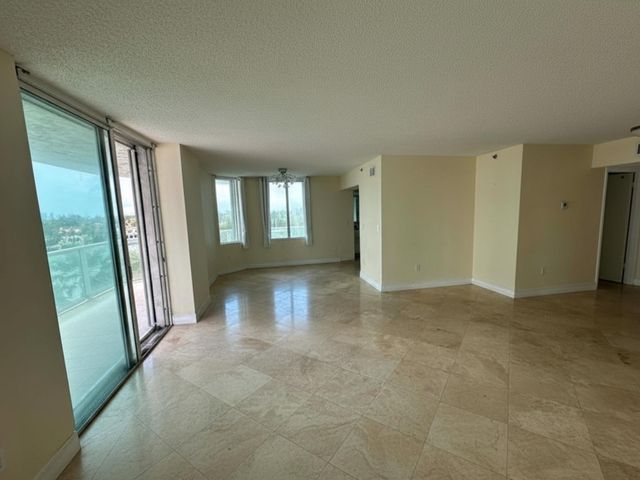 5900 Collins Avenue 601, Miami Beach, FL 33140