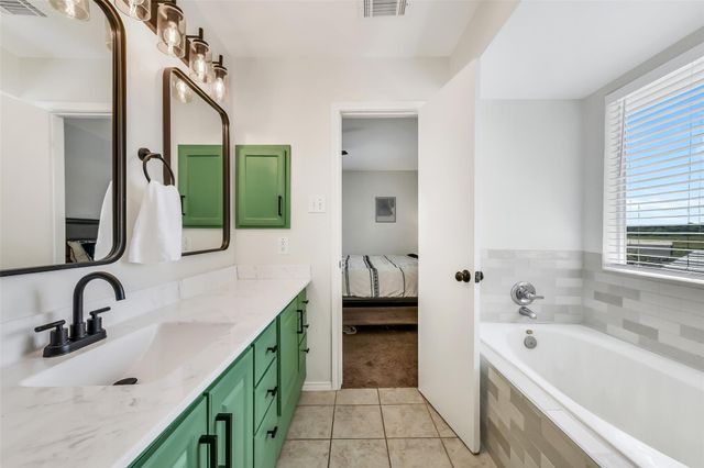 2903 Queen Victoria Street, Pearland, TX 77581