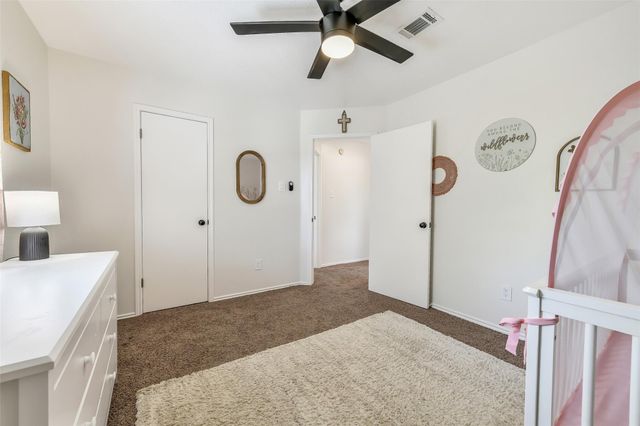 2903 Queen Victoria Street, Pearland, TX 77581