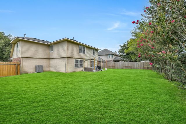 2903 Queen Victoria Street, Pearland, TX 77581