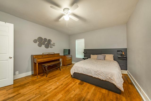 1114 Davis Street, Conway, AR 72034