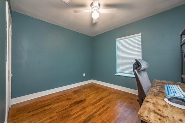 1114 Davis Street, Conway, AR 72034