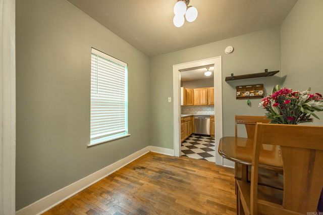 1114 Davis Street, Conway, AR 72034