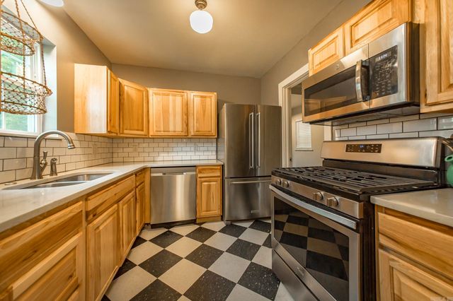 1114 Davis Street, Conway, AR 72034