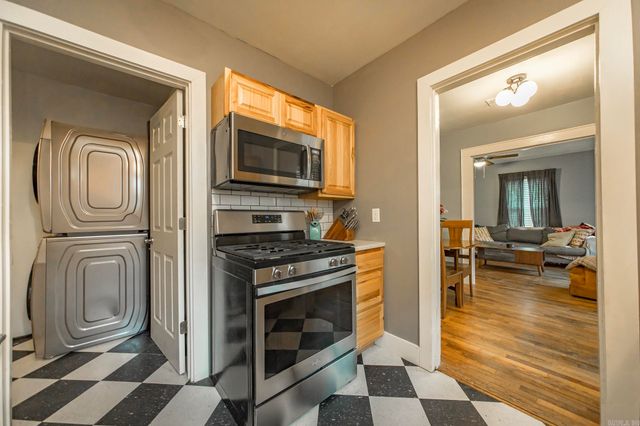 1114 Davis Street, Conway, AR 72034