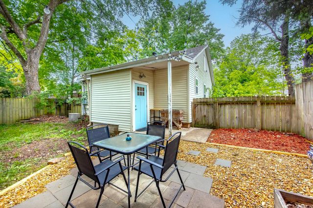 1114 Davis Street, Conway, AR 72034