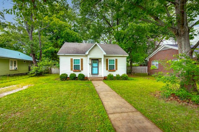 1114 Davis Street, Conway, AR 72034