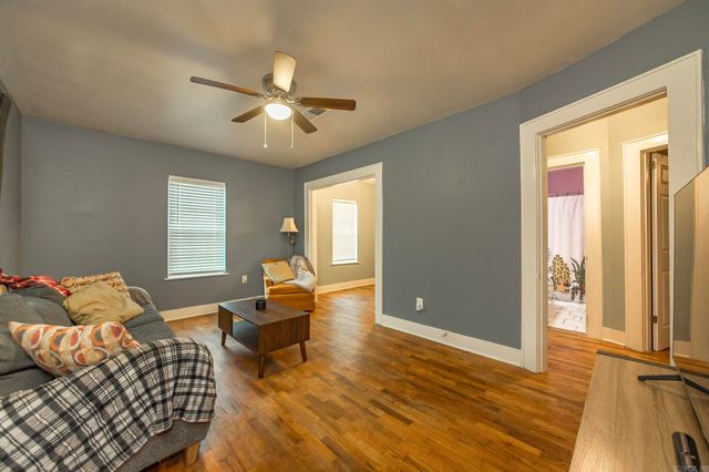 1114 Davis Street, Conway, AR 72034