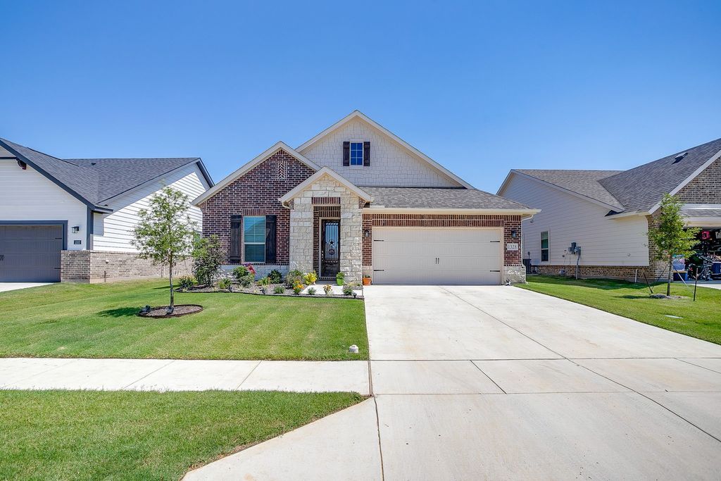 1328 San Marcus Drive, Springtown, TX 76082