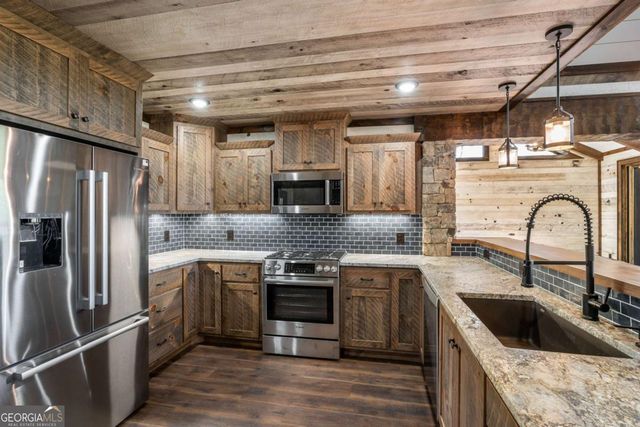 7590 Mobile Road, Blue Ridge, GA 30513