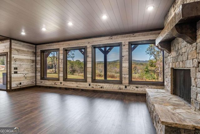 7590 Mobile Road, Blue Ridge, GA 30513
