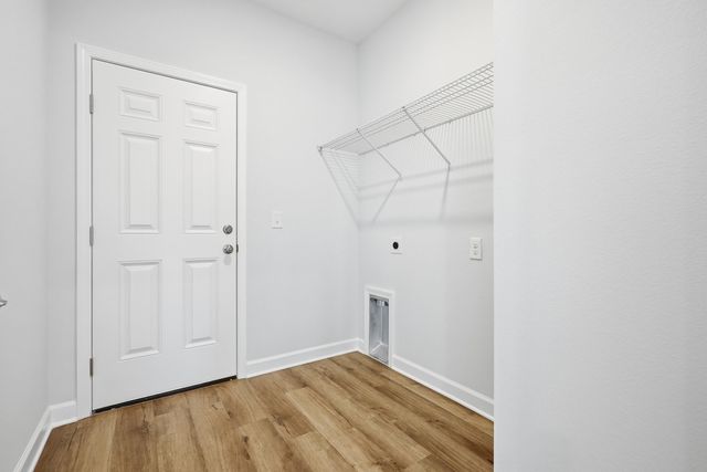 6114 Clover Street, Crestview, FL 32539