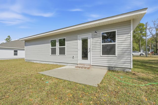 6114 Clover Street, Crestview, FL 32539