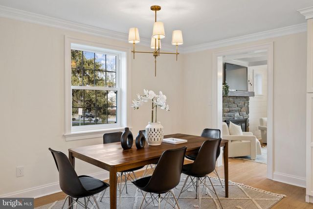 2432 OLCOTT AVE, Ardmore, PA 19003