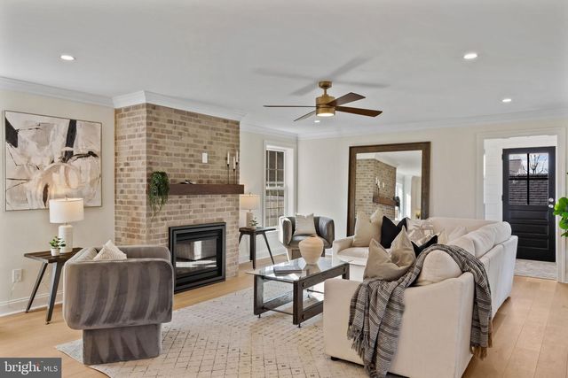 2432 OLCOTT AVE, Ardmore, PA 19003