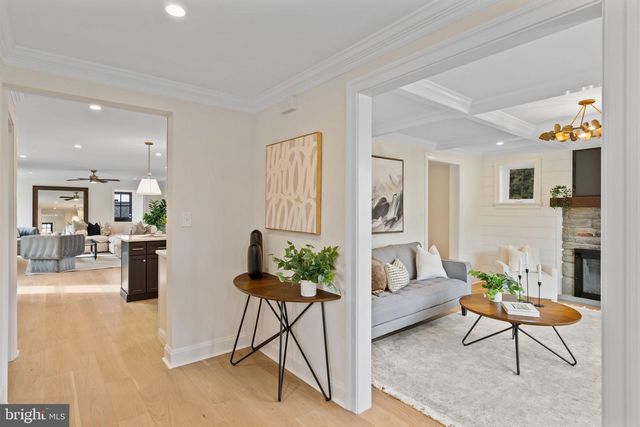 2432 OLCOTT AVE, Ardmore, PA 19003