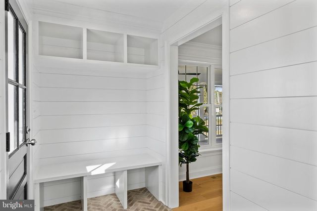 2432 OLCOTT AVE, Ardmore, PA 19003