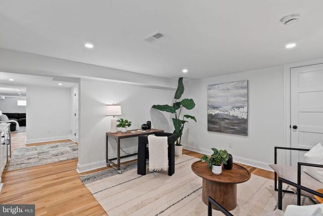 2432 OLCOTT AVE, Ardmore, PA 19003