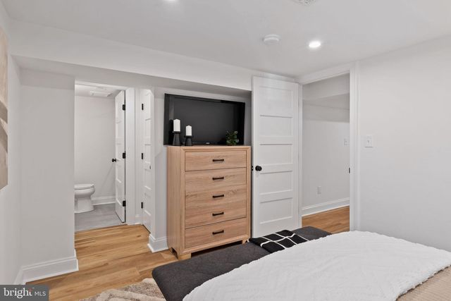 2432 OLCOTT AVE, Ardmore, PA 19003