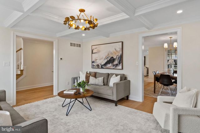 2432 OLCOTT AVE, Ardmore, PA 19003