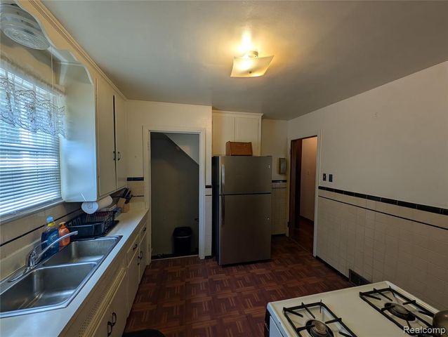 4475 Grayton Street, Detroit, MI 48224