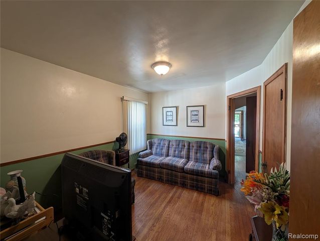 4475 Grayton Street, Detroit, MI 48224