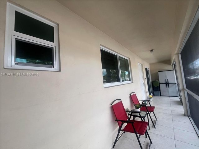 5387 SW 40th Avenue 103, Dania Beach, FL 33314