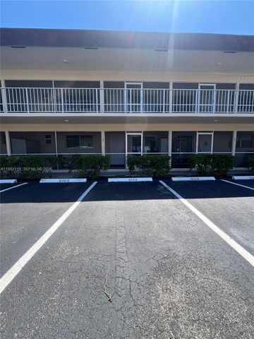 5387 SW 40th Avenue 103, Dania Beach, FL 33314