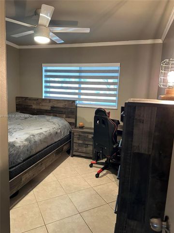5387 SW 40th Avenue 103, Dania Beach, FL 33314