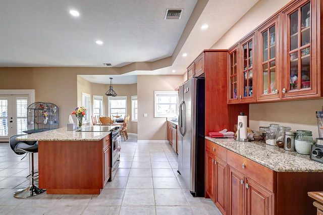 256 SW Ridgecrest Drive, Port St. Lucie, FL 34953